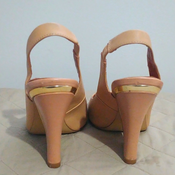 Charles and Keith Nude Heeled Shoes - Picture 5 of 7